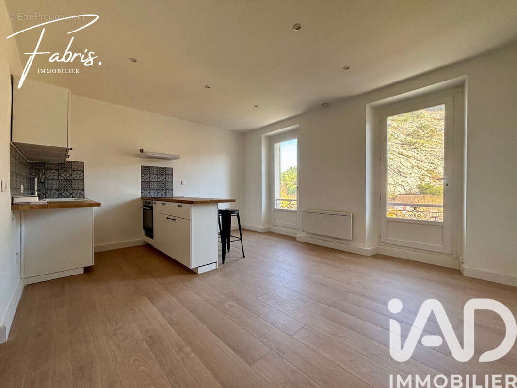 Photo 2 - Appartement à ROQUEVAIRE