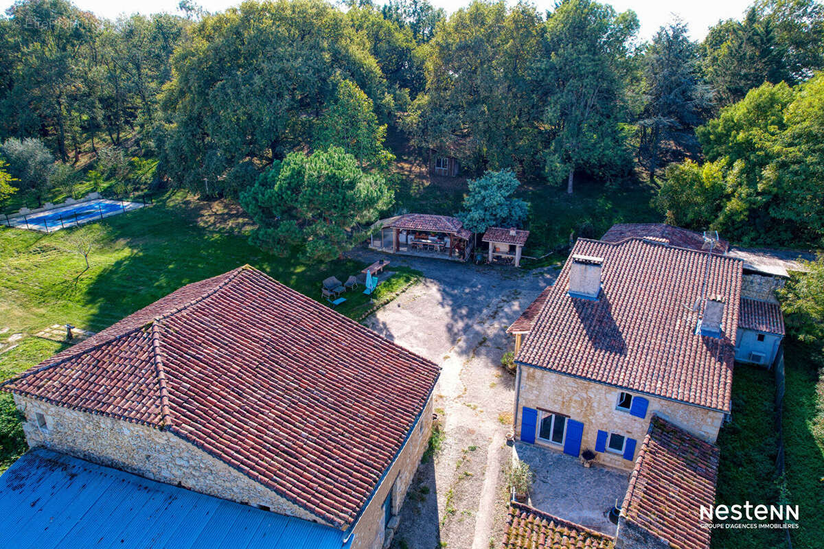Maison à VALENCE-SUR-BAISE