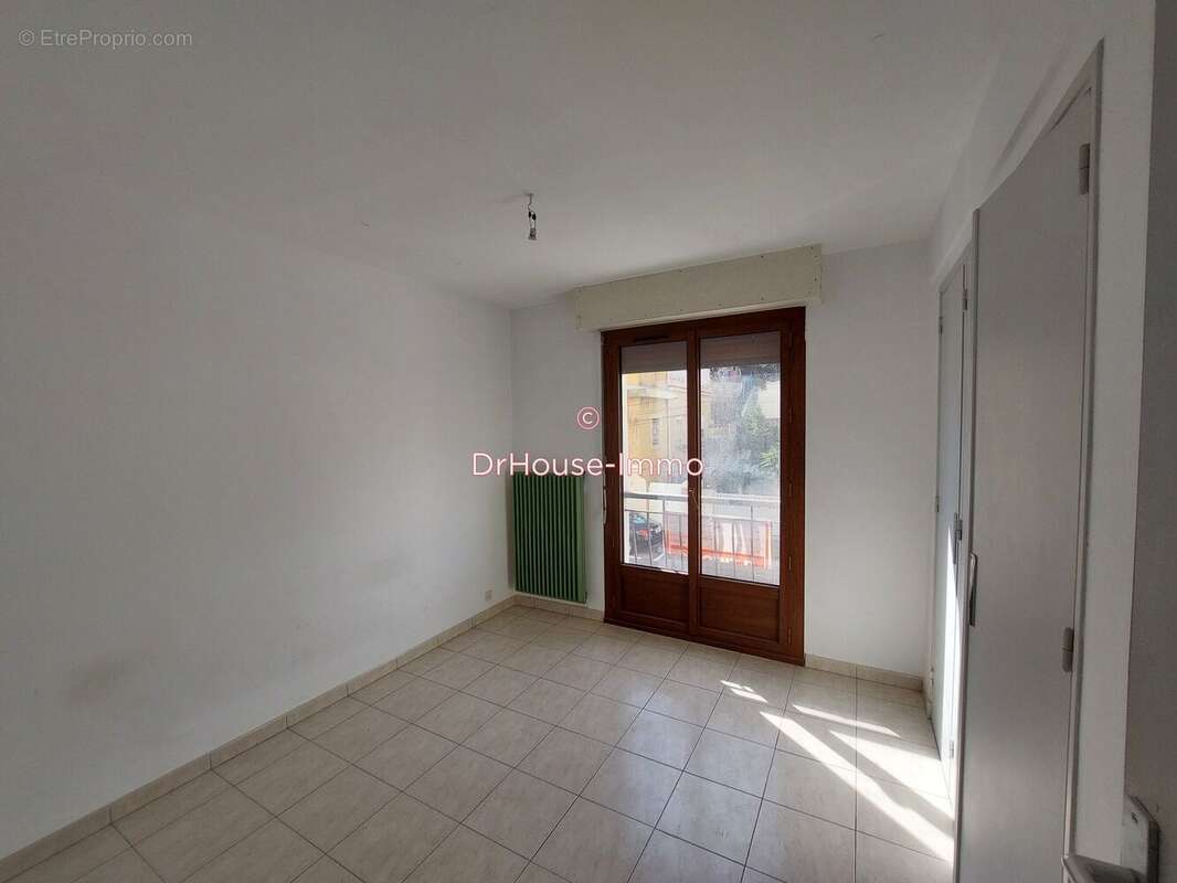 Appartement à CARRY-LE-ROUET