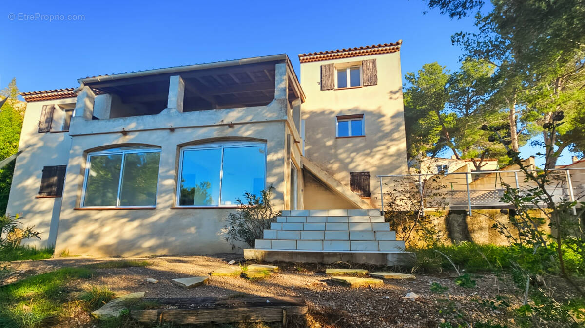 Maison à ENSUES-LA-REDONNE