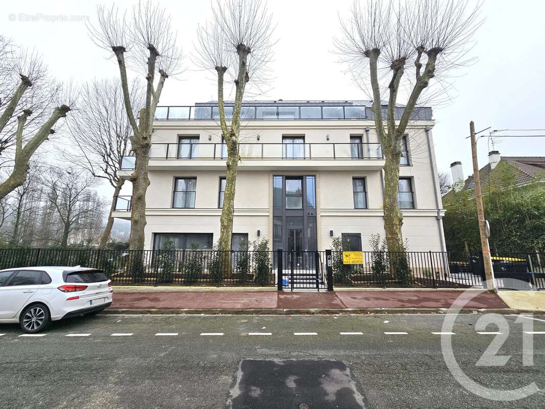 Appartement à SAINT-MAUR-DES-FOSSES