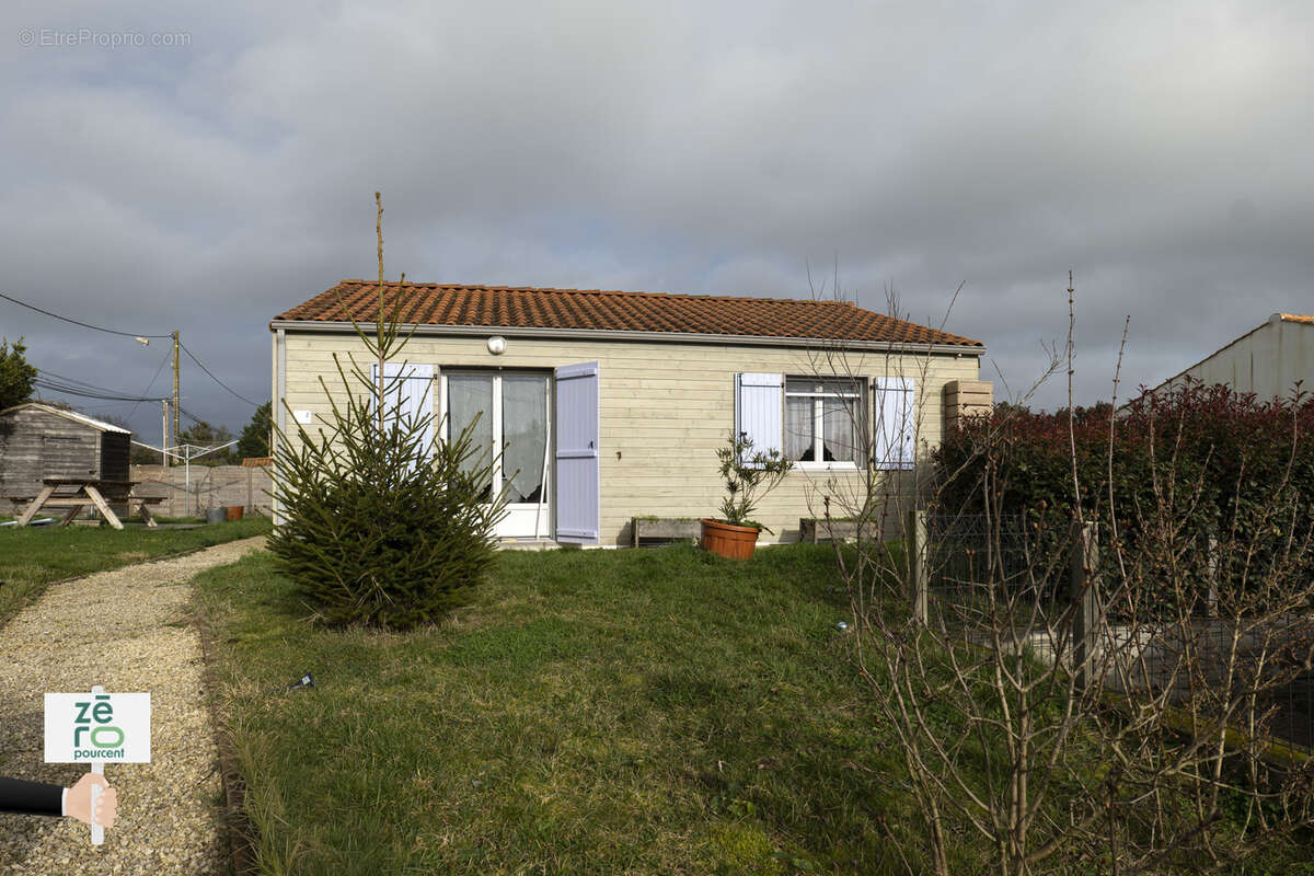Maison à SAINT-HILAIRE-LA-FORET