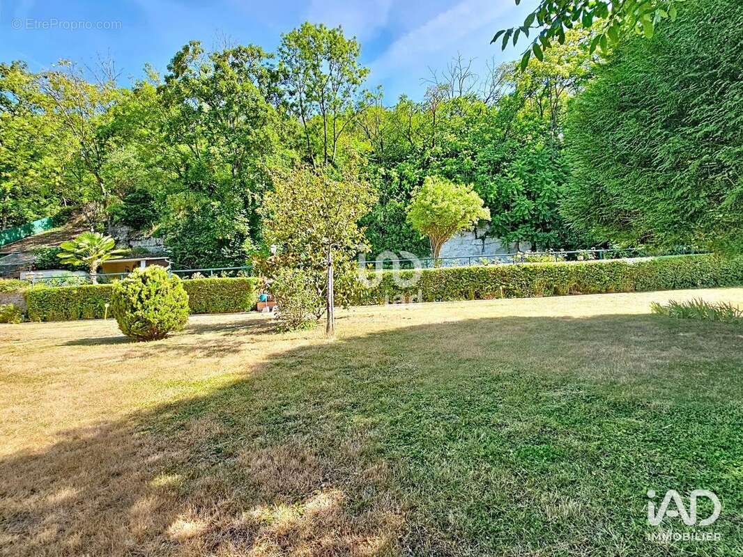 Terrain 680 m² à Follainville-Dennemont  - photo 5