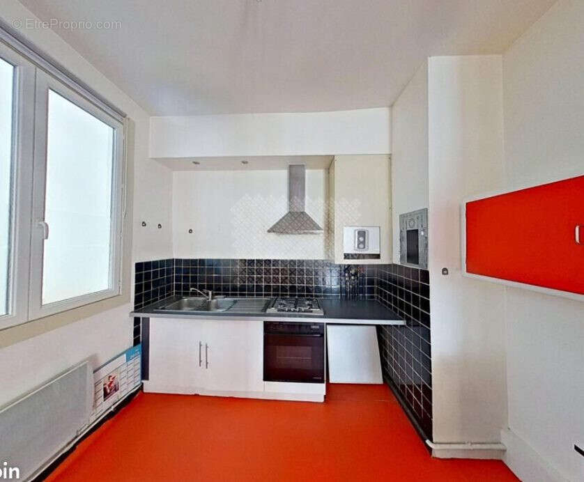 Cuisine (ou chambre 3) - Appartement à ANGERS