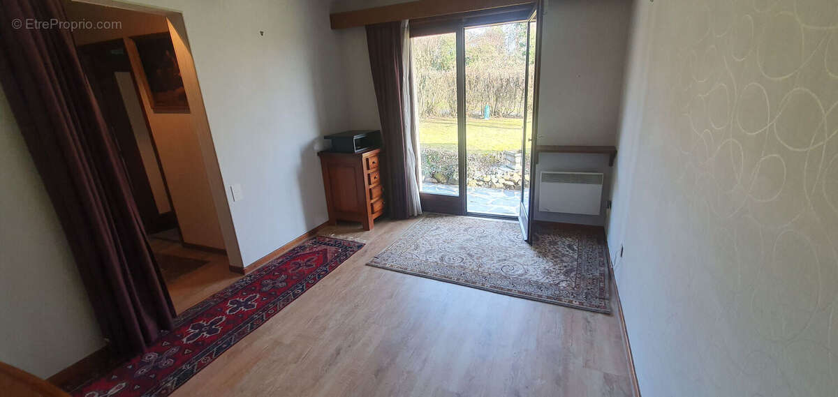 Maison à CRANVES-SALES