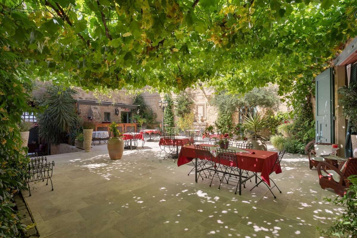 Terrasse ombragée - Autre à BEZIERS
