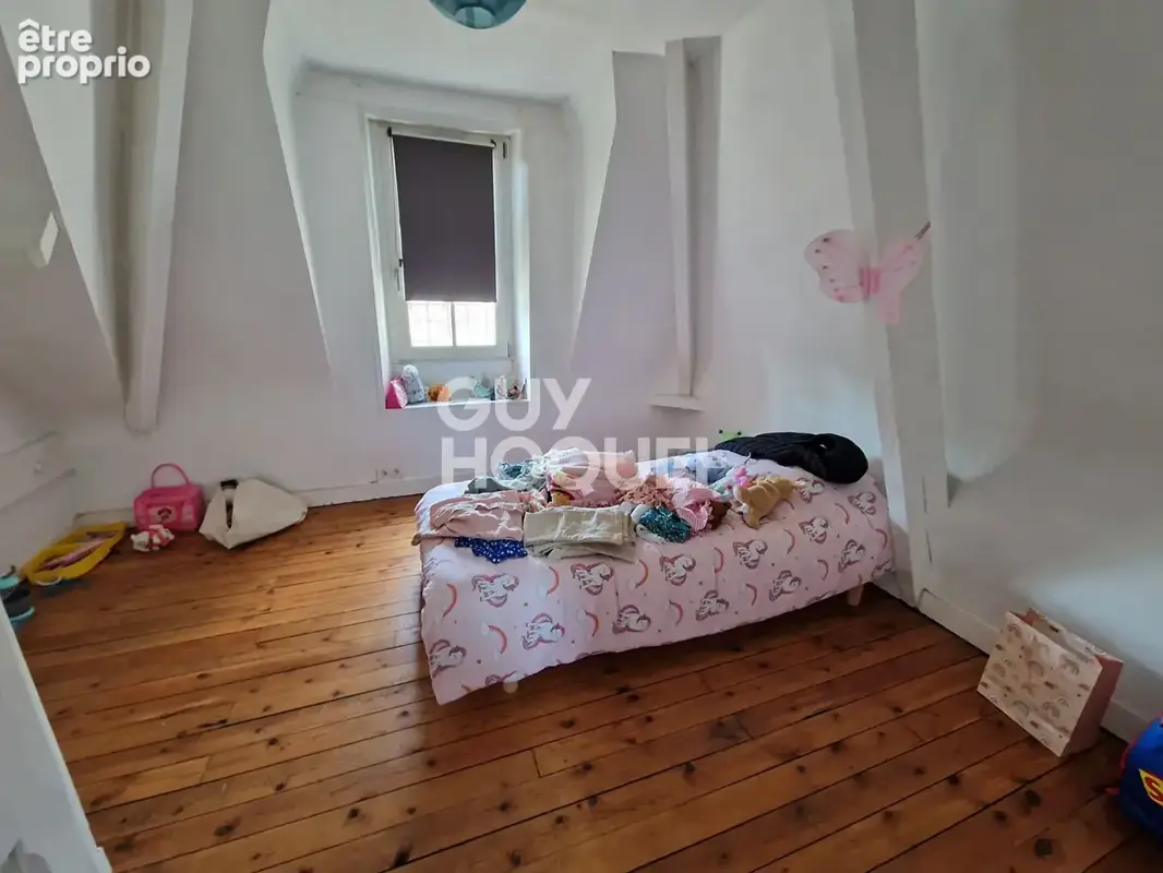 Centre ville Chateau Gontier - Immeuble 125 m² - photo 6