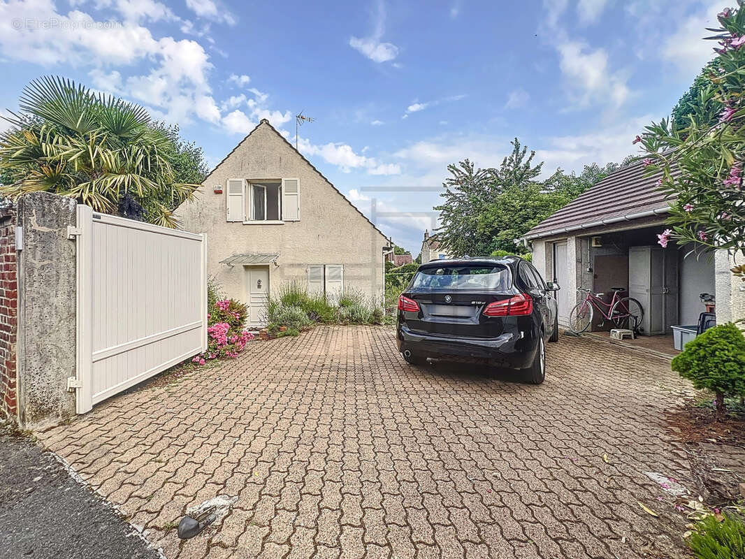 Maison à PRECY-SUR-OISE