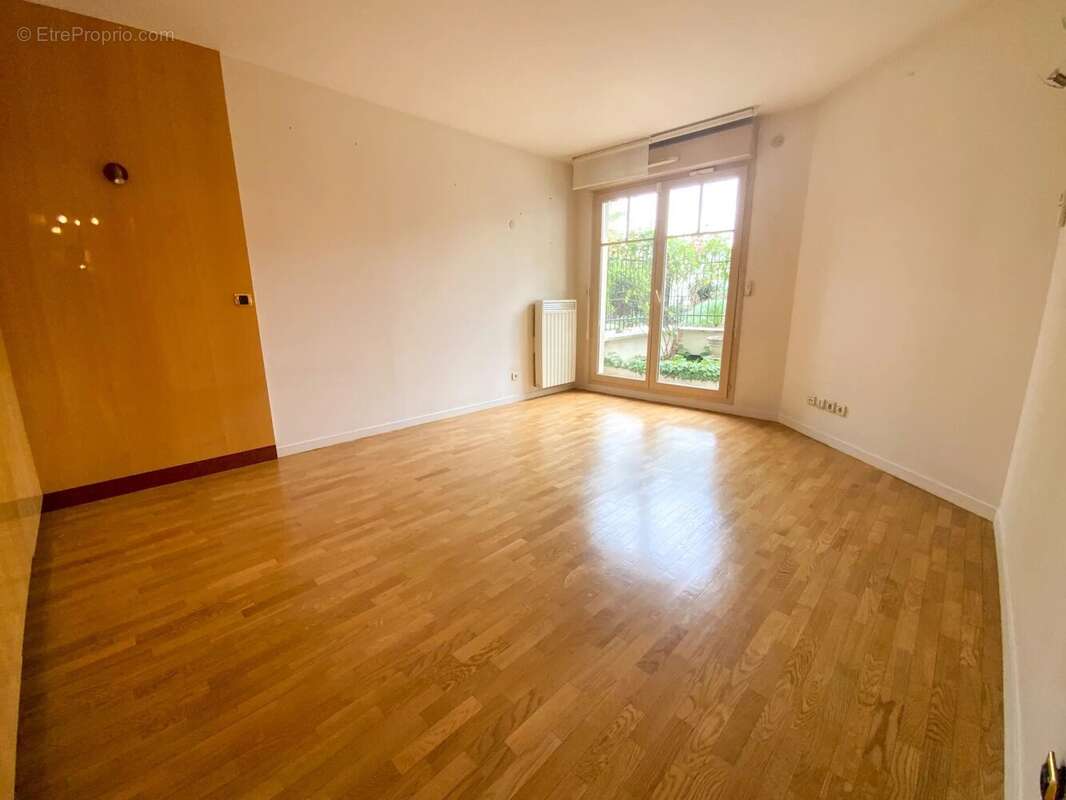 Appartement à LE RAINCY