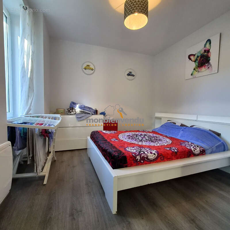 Maison 279 m² à Vic-Sur-Cere  - photo 7