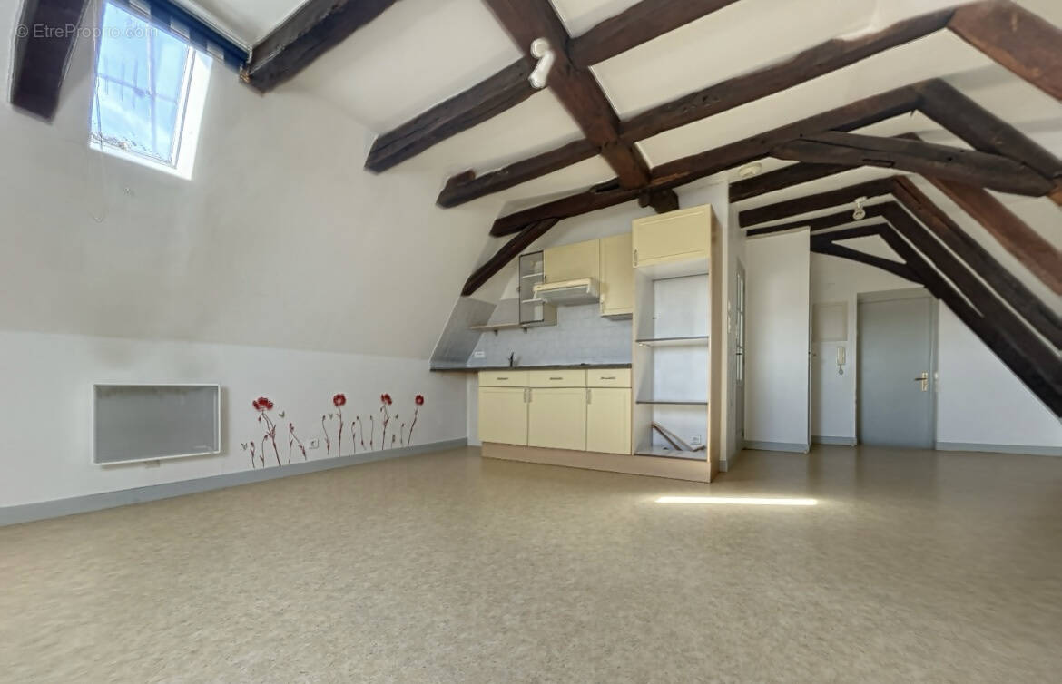 Appartement à ALLASSAC