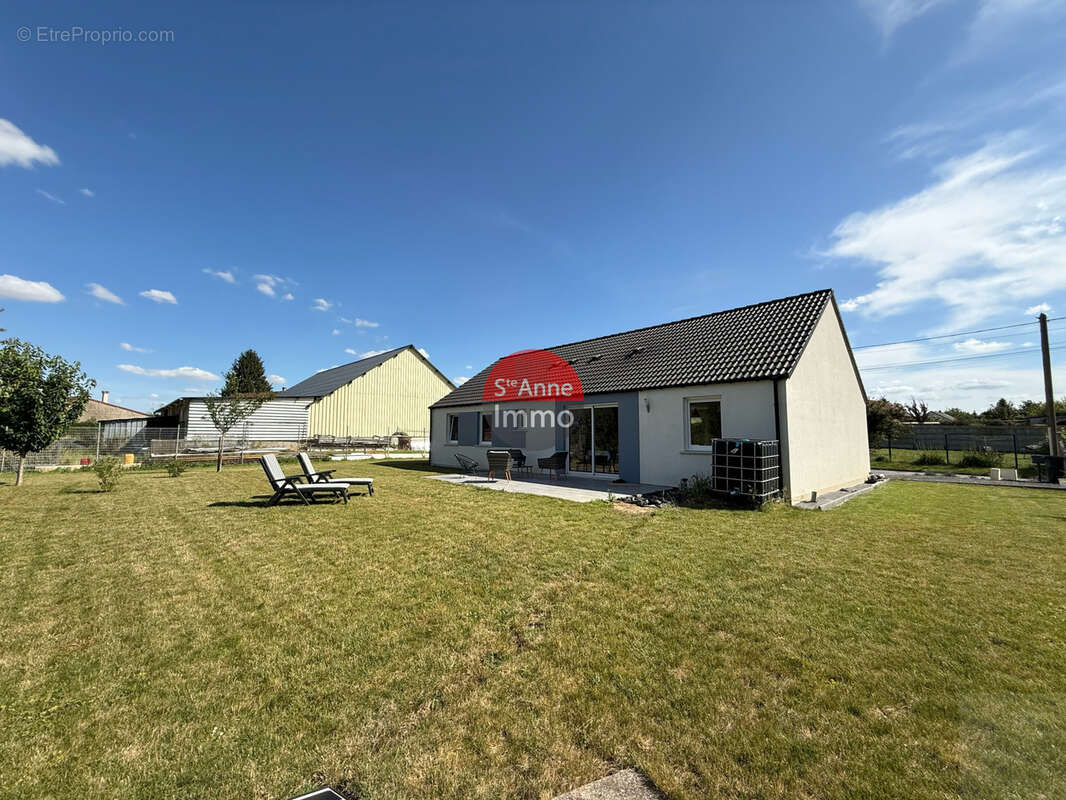 Vrely - pavillon individuelle - 106m2 - plain pied - 3 chambres - garage - jardin - cour - terrasse - photo 15