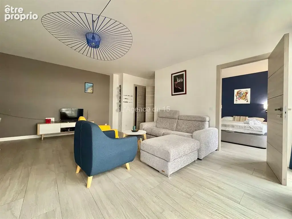 Village saint charles / bel appartement de 2 pieces / tres lumineux / parfait etat / cave / vue degagee / - photo 5