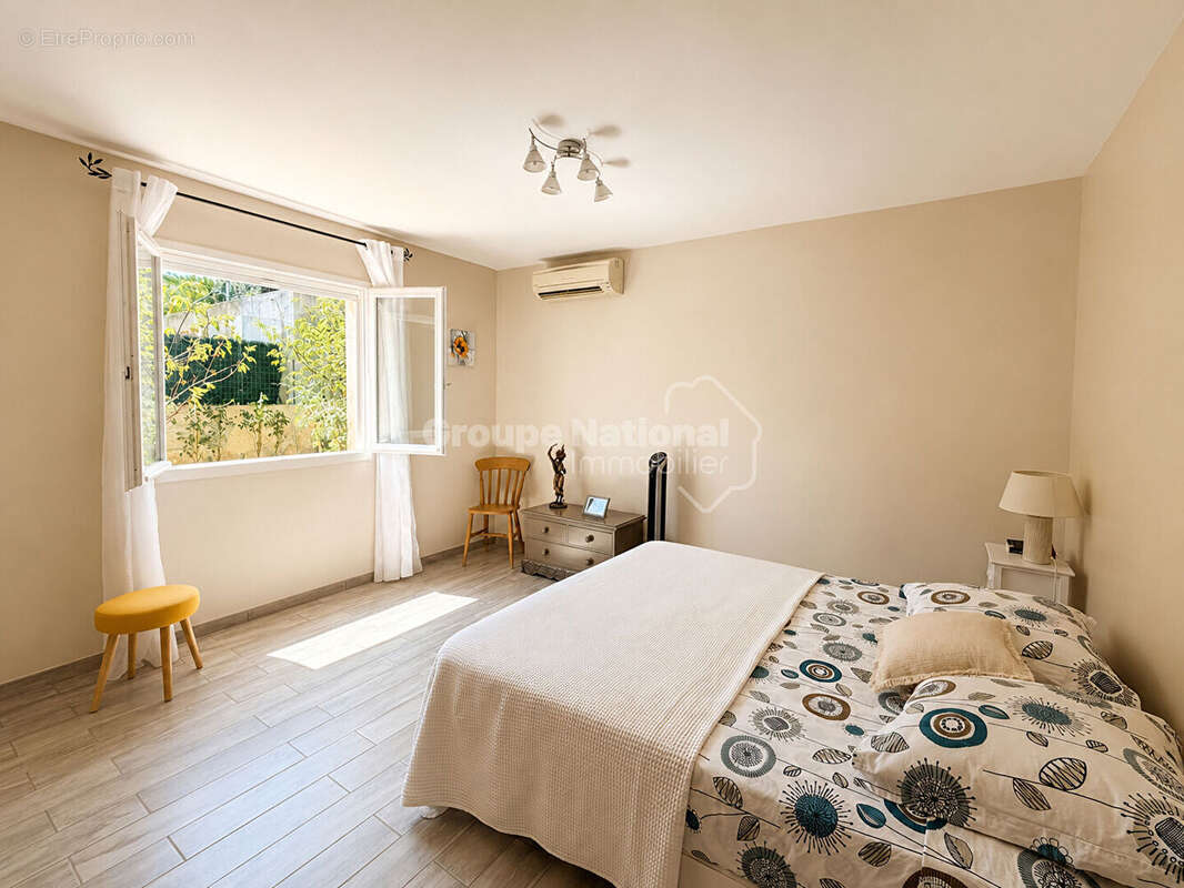 Maison familiale avec piscine - Le Rove - photo 5