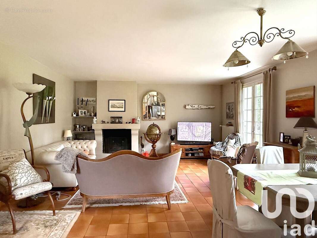 Photo 2 - Maison à MONTFORT-L'AMAURY