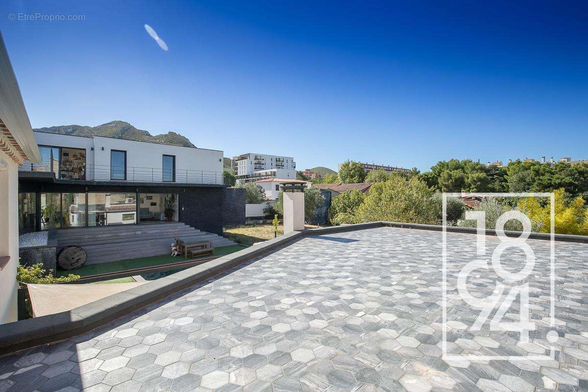 Maison à MARSEILLE-10E