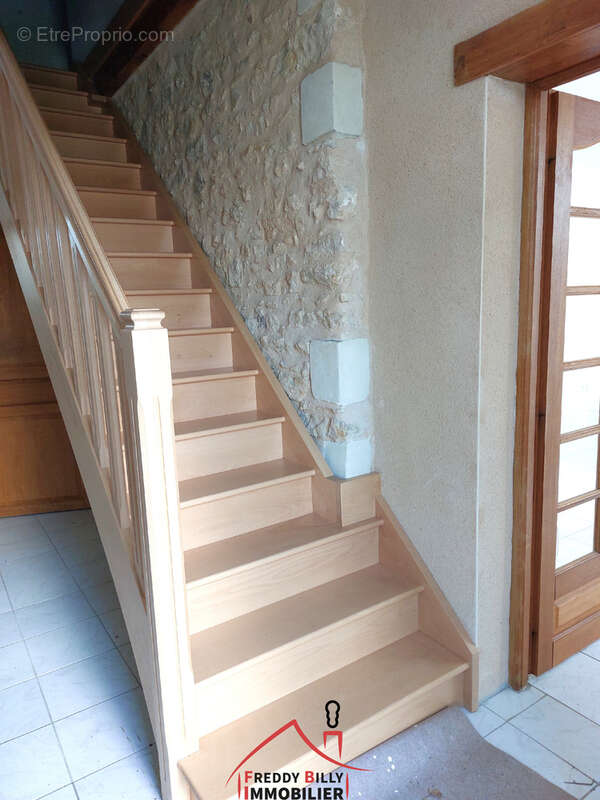 Maison à SAINT-VARENT