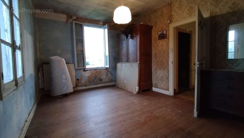 Maison à CELLES-SUR-BELLE