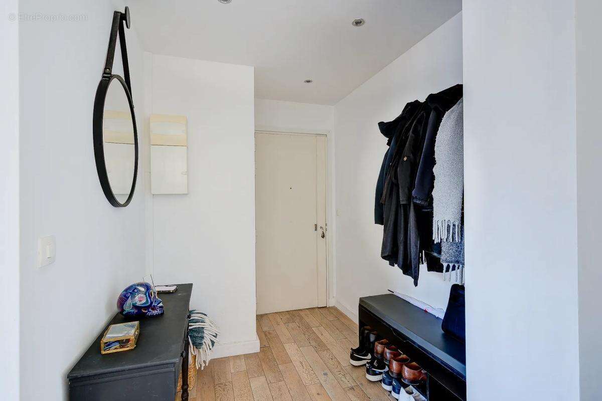 Appartement à LA GARENNE-COLOMBES