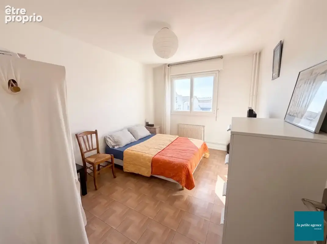 Appartement 53 m² à Caen  - photo 4