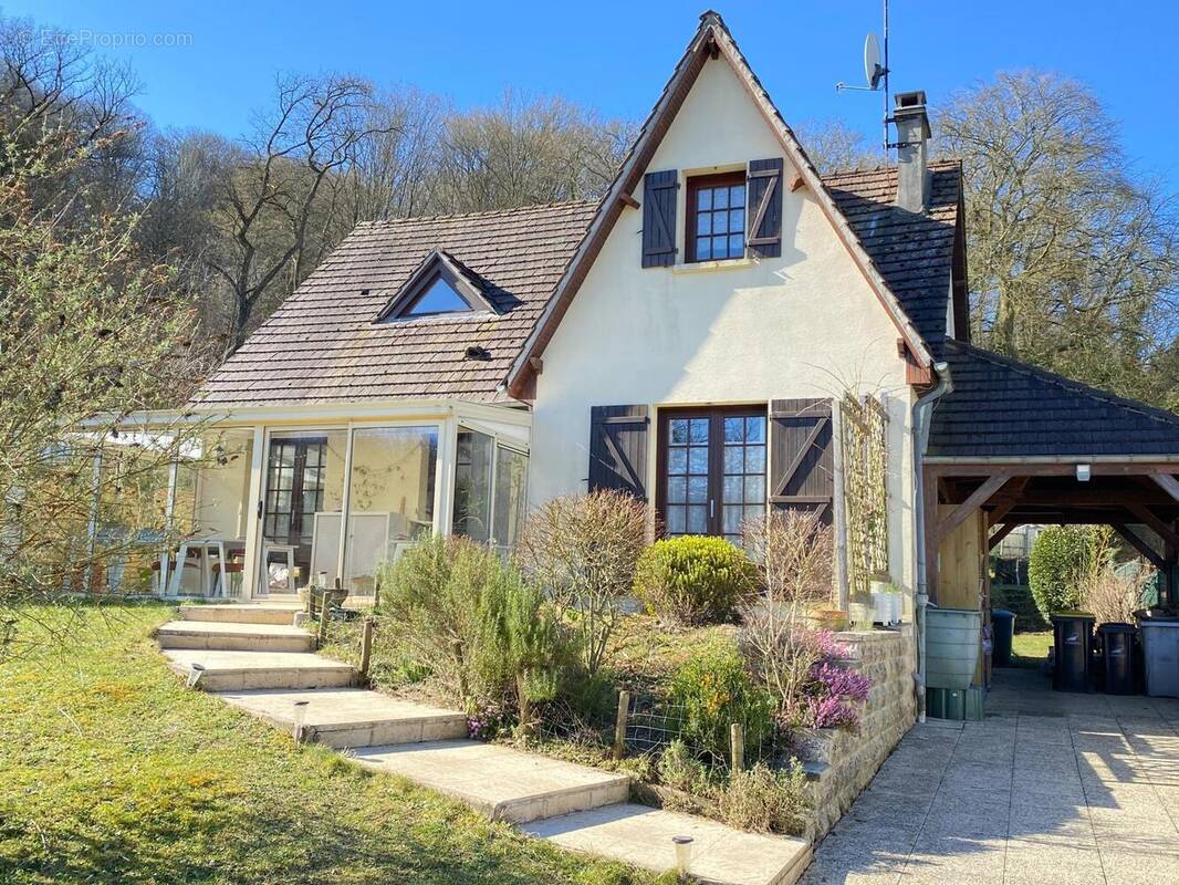 Photo 1 - Maison à COMPIEGNE