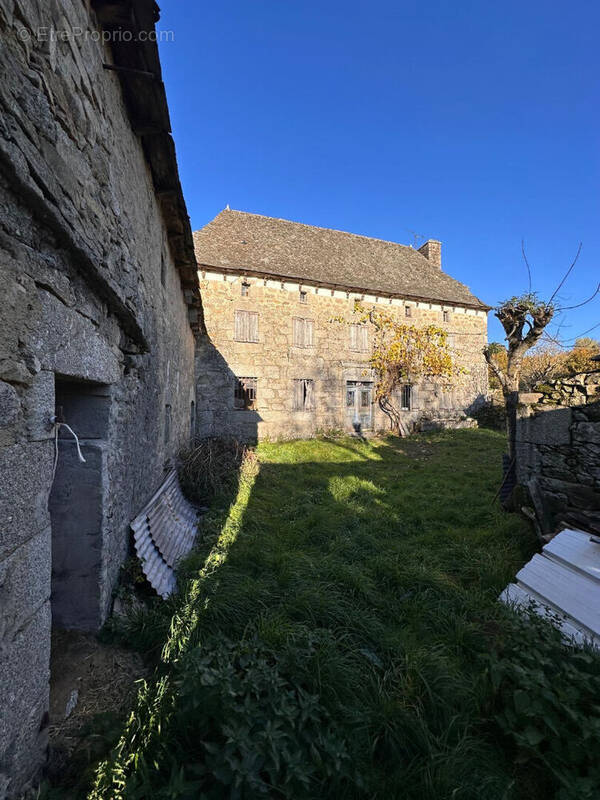 Maison à MONTEZIC