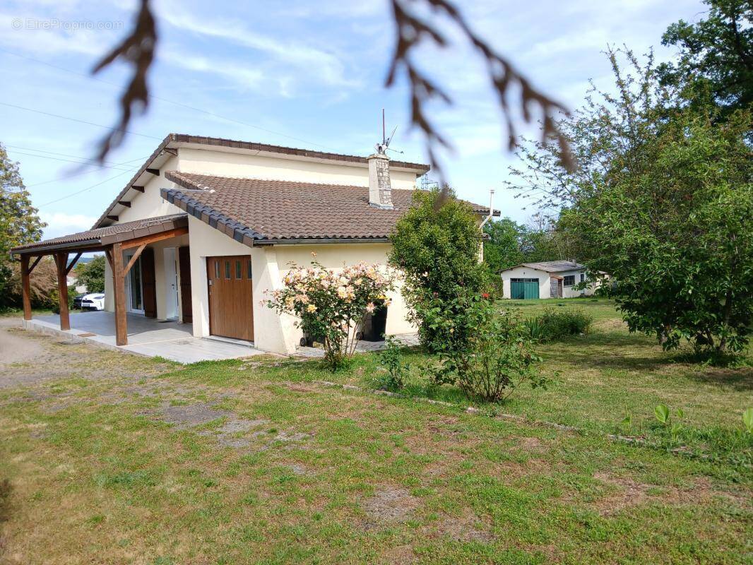 Maison à ROUMAZIERES-LOUBERT