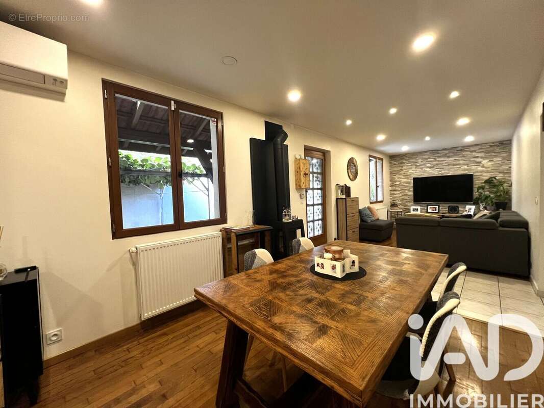 Photo 4 - Maison à SAVIGNY-SUR-ORGE