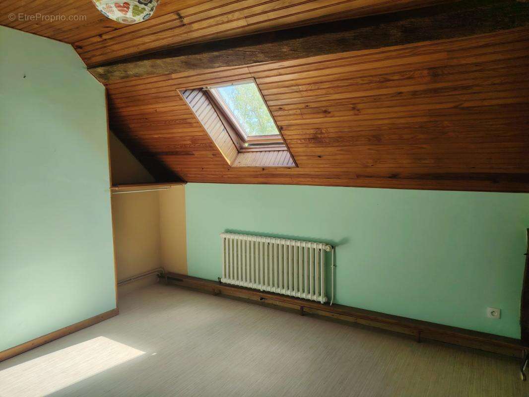 Maison à DANGE-SAINT-ROMAIN