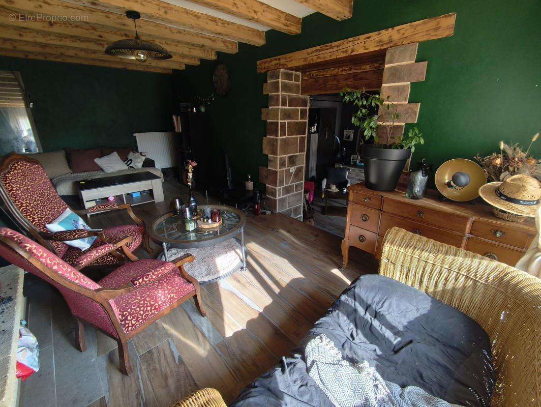 Maison à AILLEVILLERS-ET-LYAUMONT