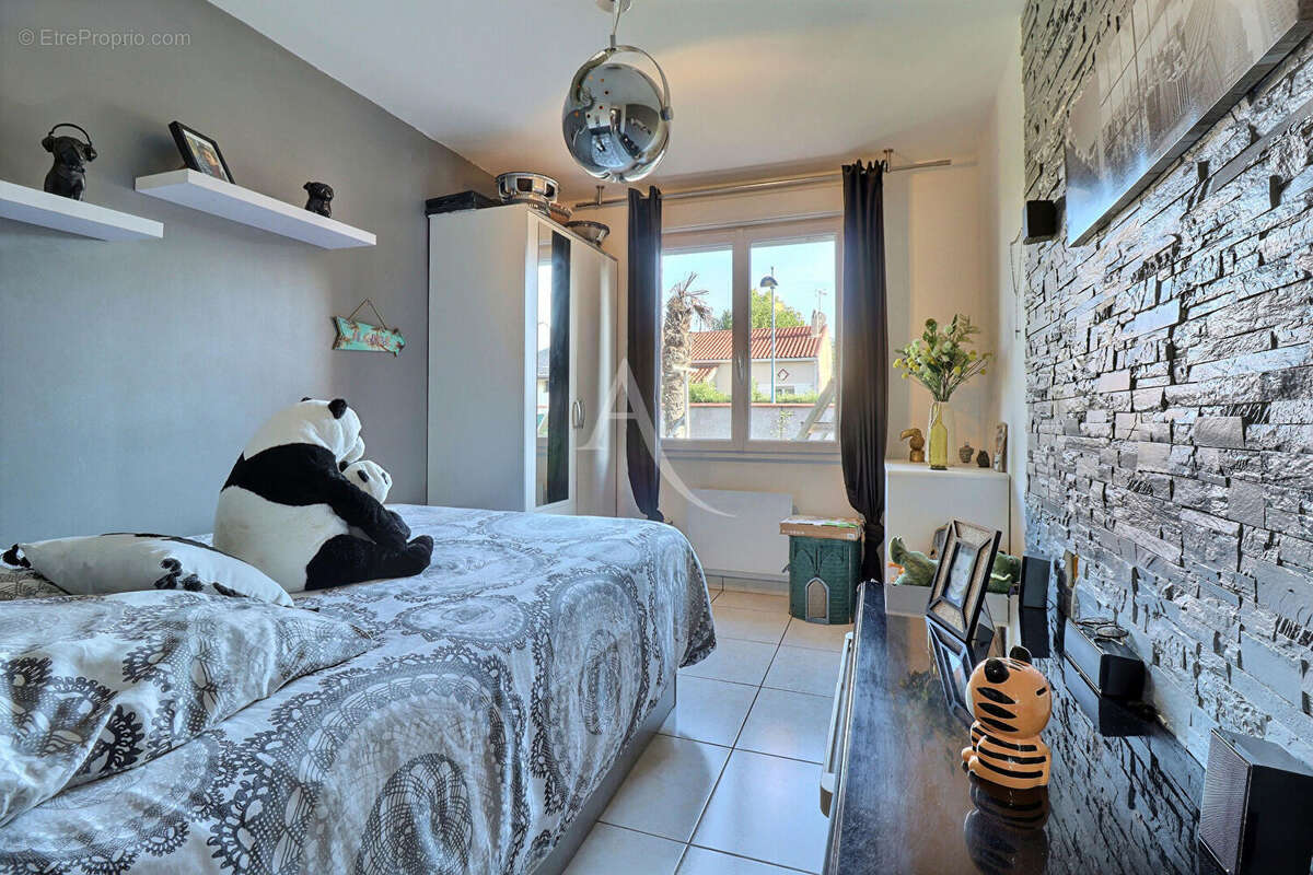 Maison à CASTELGINEST