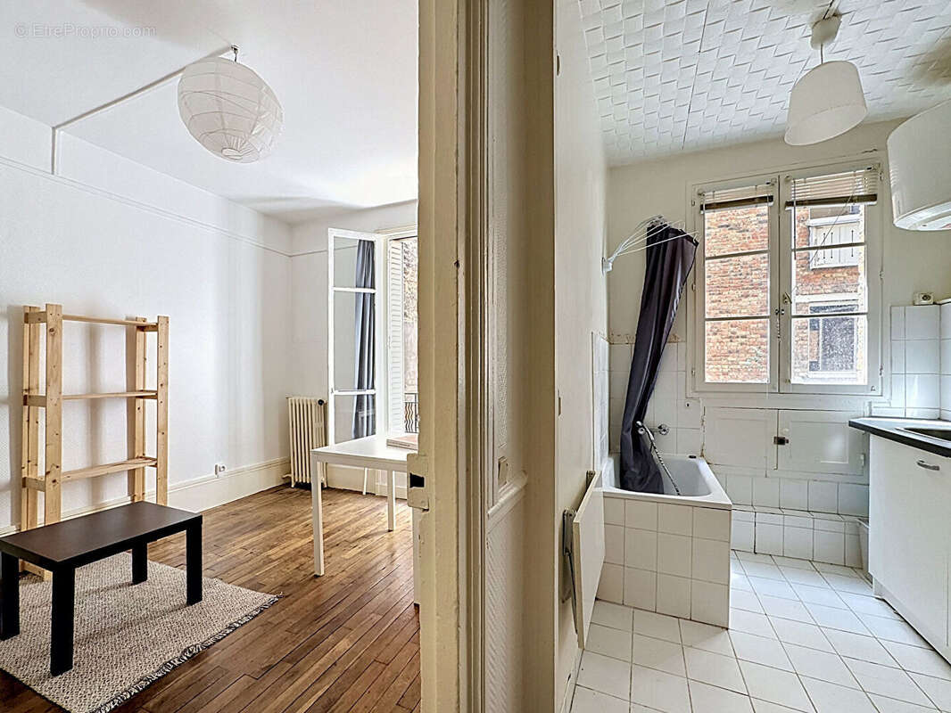 Appartement à PARIS-20E
