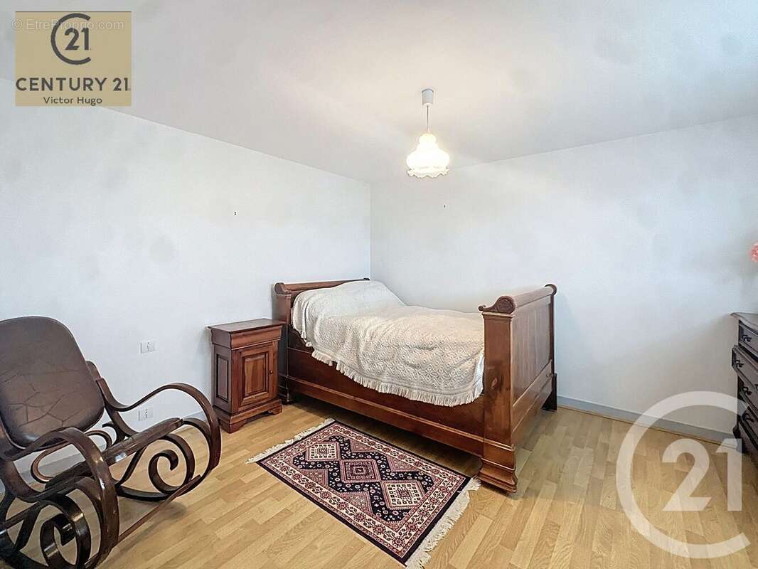 Maison à CONDAT-SUR-VIENNE