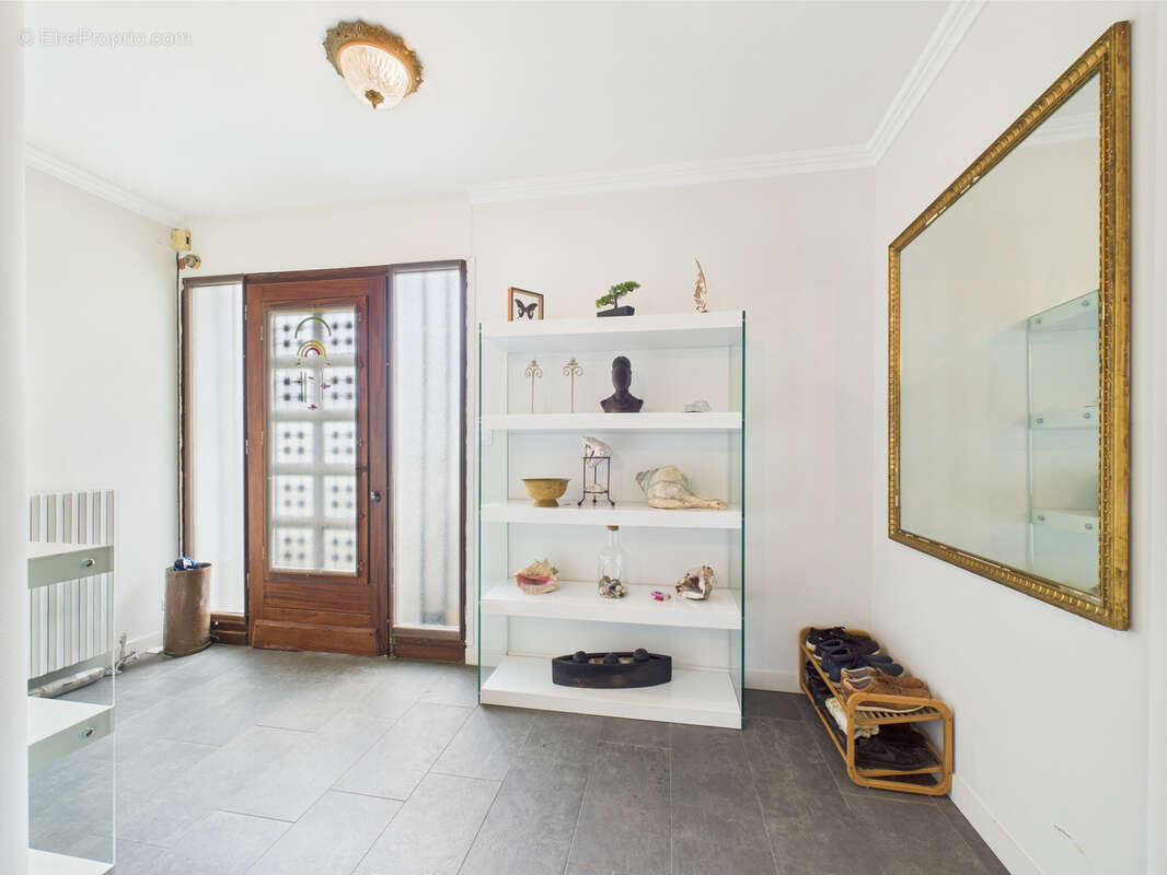 Maison à CHINDRIEUX