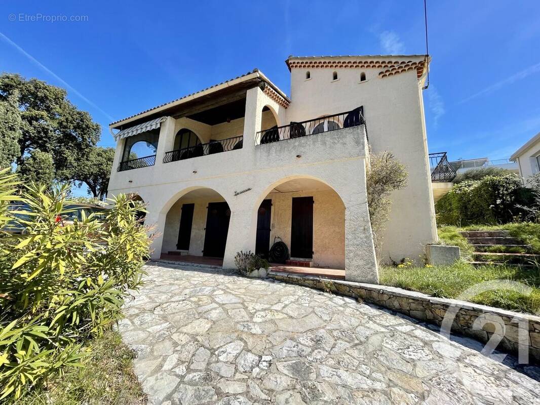 Maison à SIX-FOURS-LES-PLAGES