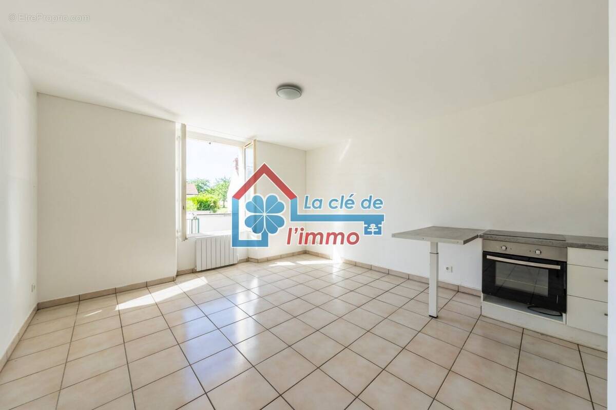 Appartement à MOISSY-CRAMAYEL