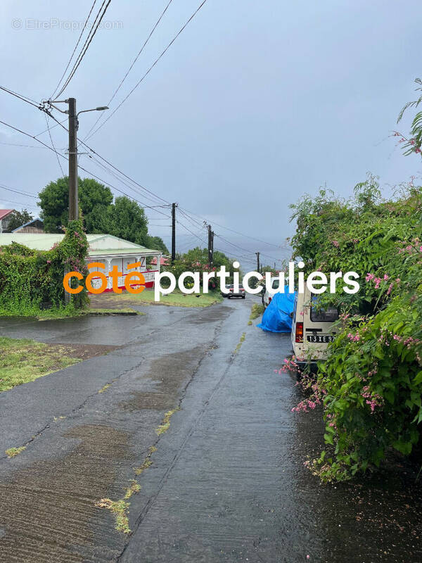 Terrain à BASSE-TERRE