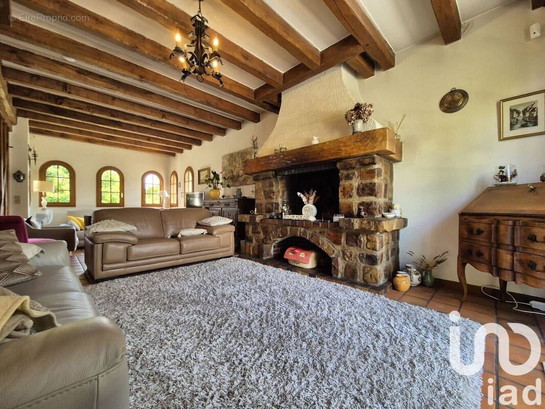 Photo 1 - Maison à PONT-SUR-YONNE