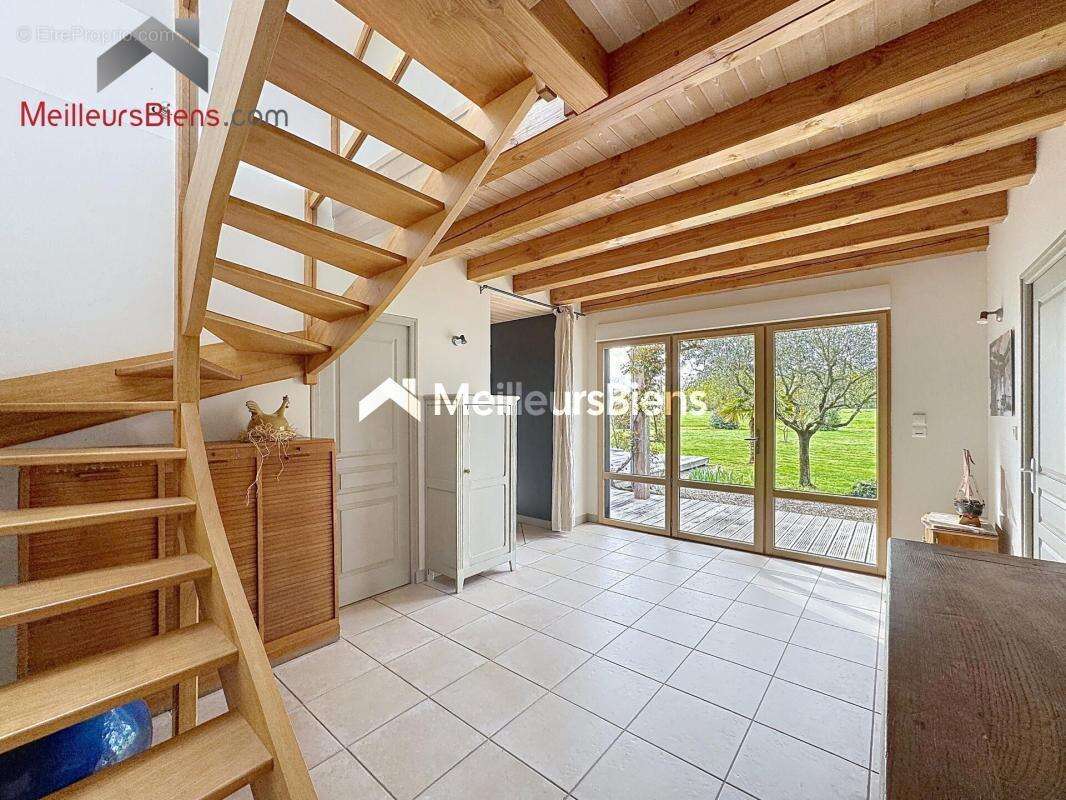 NOUVEAU PRIX ! St Molf Maison ossature bois de 253 m² avec parc arboré, géothermie et accès littoral - photo 13