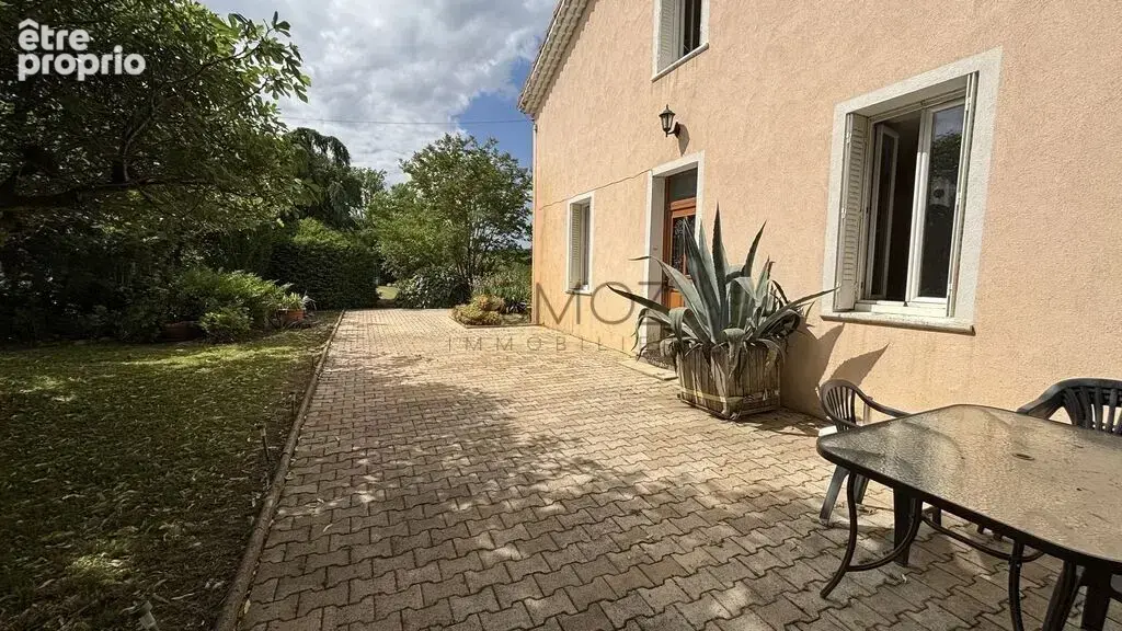 Maison-176m2-6 pièces-1000m² de terrain - photo 4