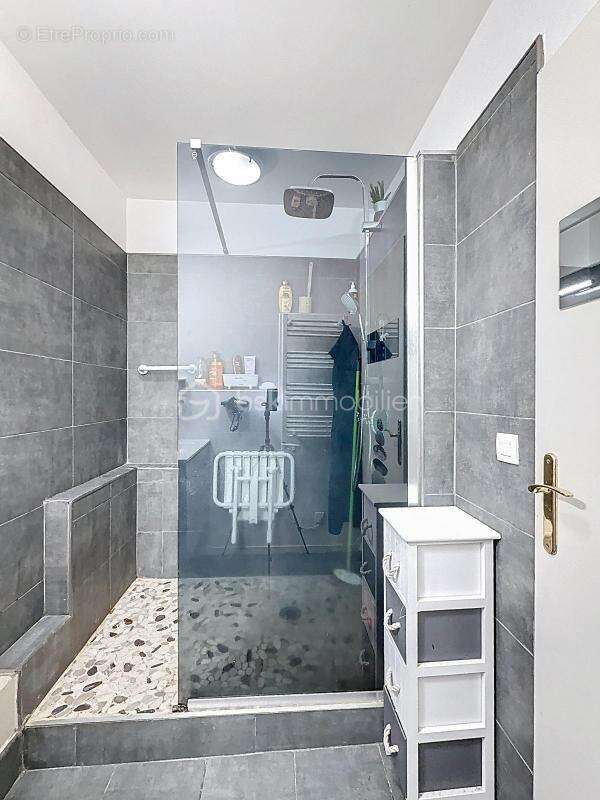 Appartement à JOUY-LE-MOUTIER