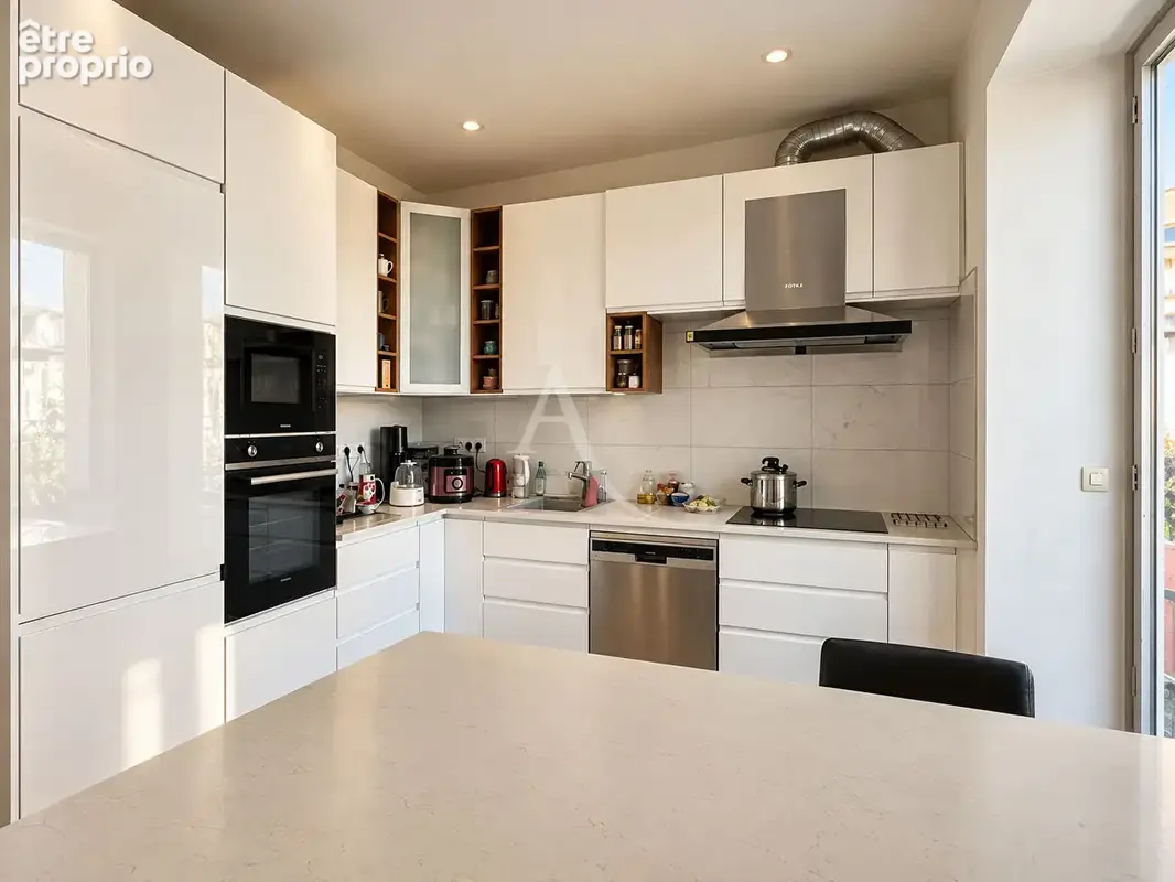Carre d'or - 13008 - appartement 4pieces - chambre de service - cave - photo 3