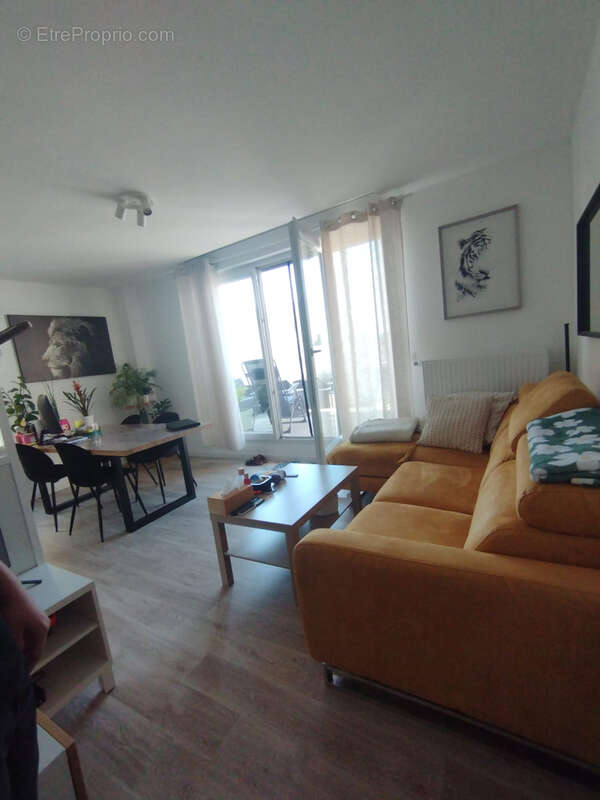 Appartement à GRIGNY