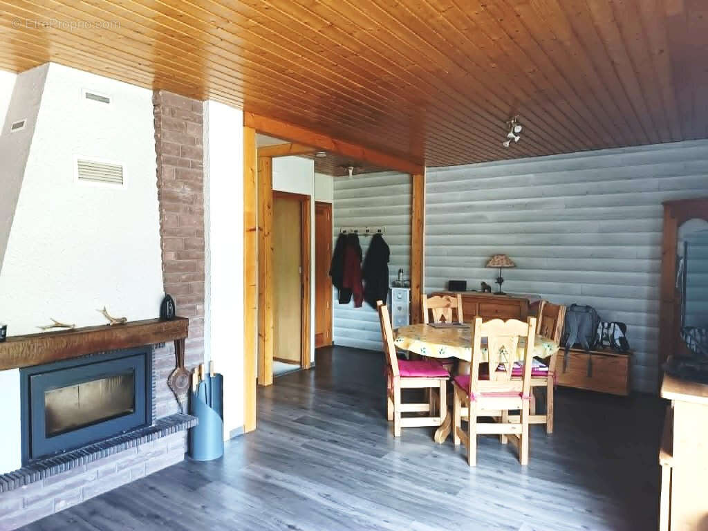 Maison à LA BRESSE