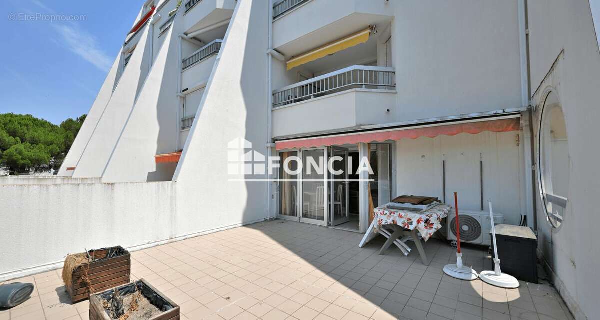 Rare plage sud grande terrasse panoramique p2 cabine vendu avec place de parking - photo 3