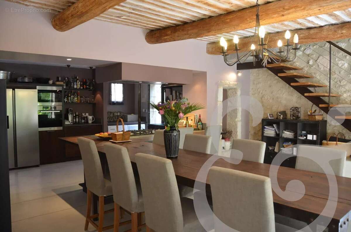 Maison à PLAN-D'ORGON