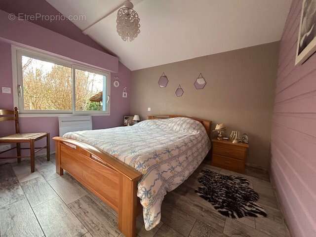 Maison à SAINTE-EULALIE-EN-BORN