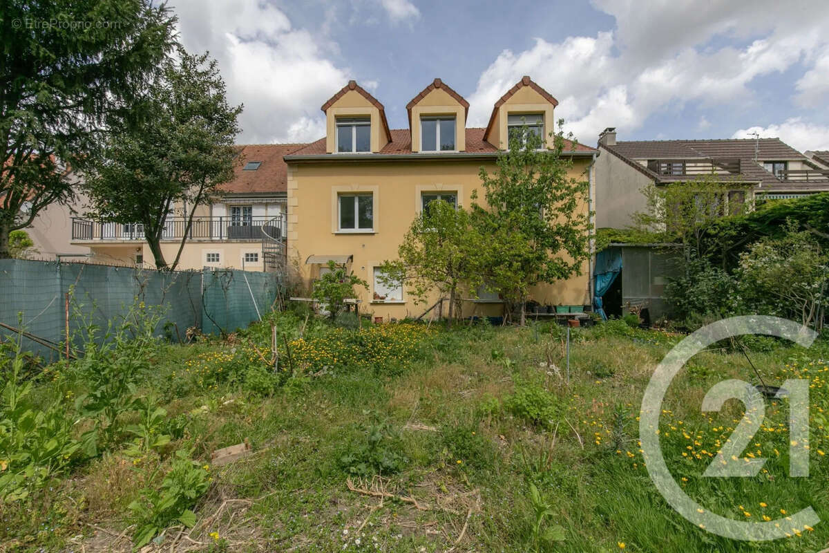 Maison à CHAMPIGNY-SUR-MARNE