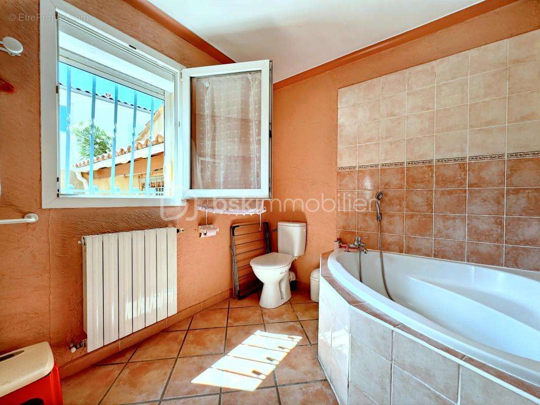 Maison à MARGUERITTES