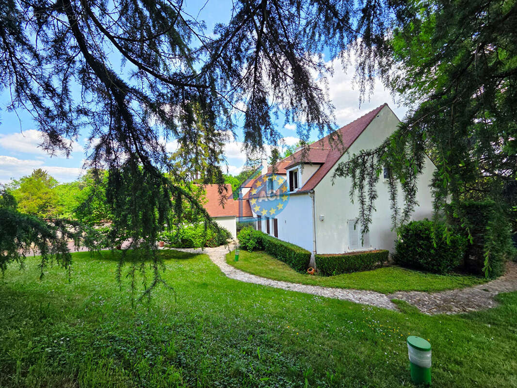 Maison à MANTES-LA-VILLE